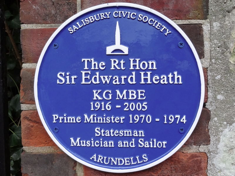 Plaque to Edward Heath