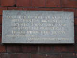 Plaque Thumb 001