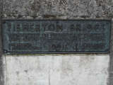 Plaque Thumb 017