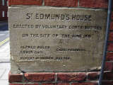 Plaque Thumb 049