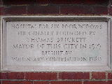 Plaque Thumb 086